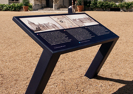 Tout pour plaire - mobilier signalétique exterieur - table d'orientation - Châteadun - Centre monuments nationaux