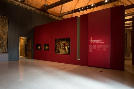 Tout pour plaire - Signalétique de l'exposition Sacres Royaux au Palais du Tau, à Reims